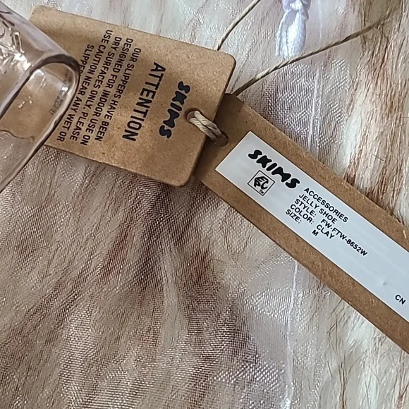 NWT SKIMS Jelly Shoe Size M Clay - Picture 14 of 14